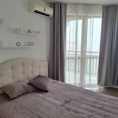 Sea Dreams в село Apartment Lozenets